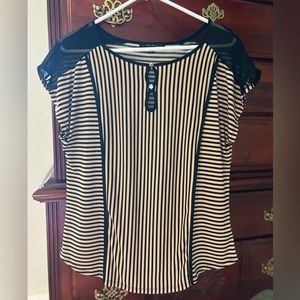 Fun sheer sleeves black/tan striped shirt with button collar detail